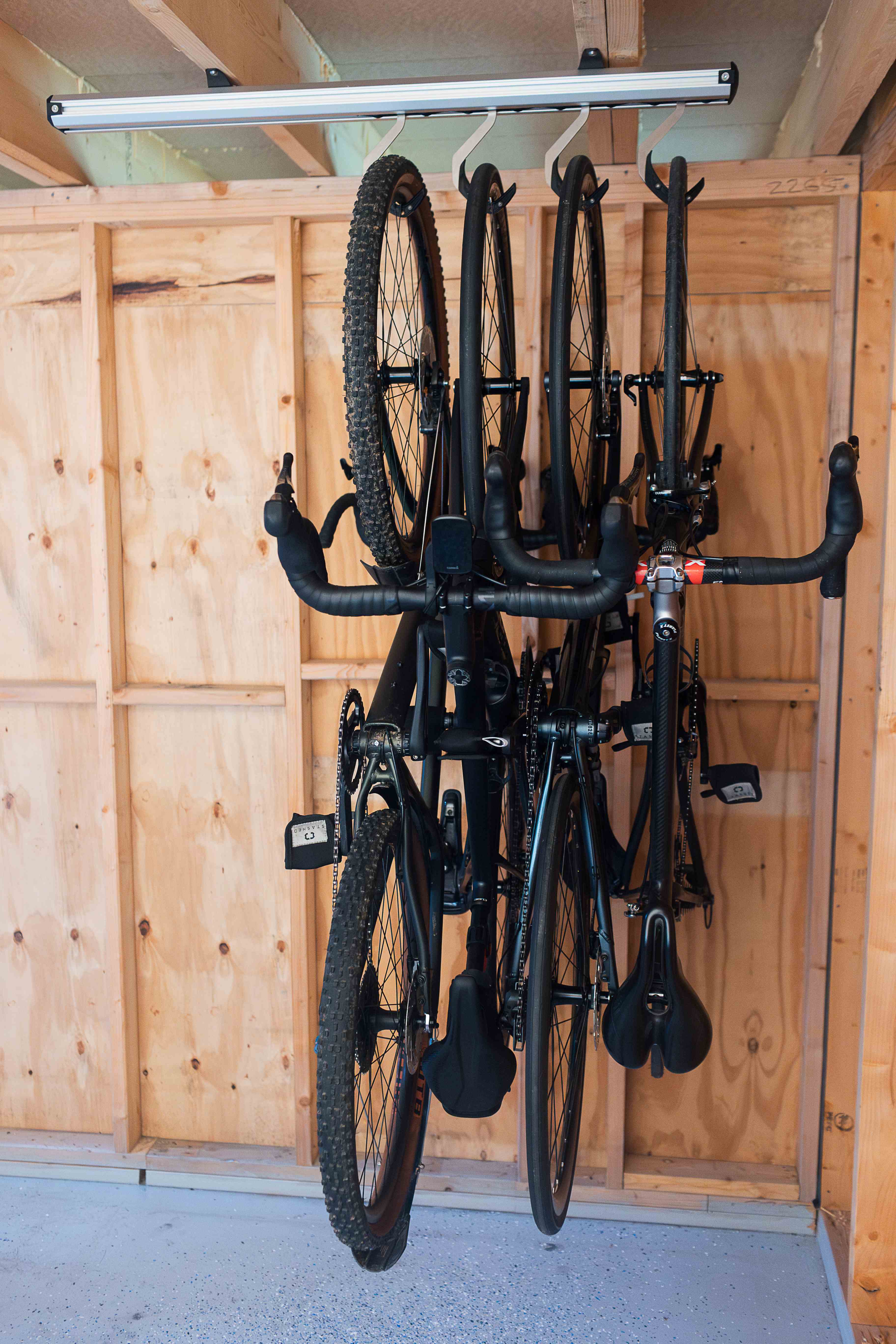 Deckenmontierter Fahrradträger