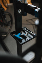 SpaceRail Freestanding Accessory Tray