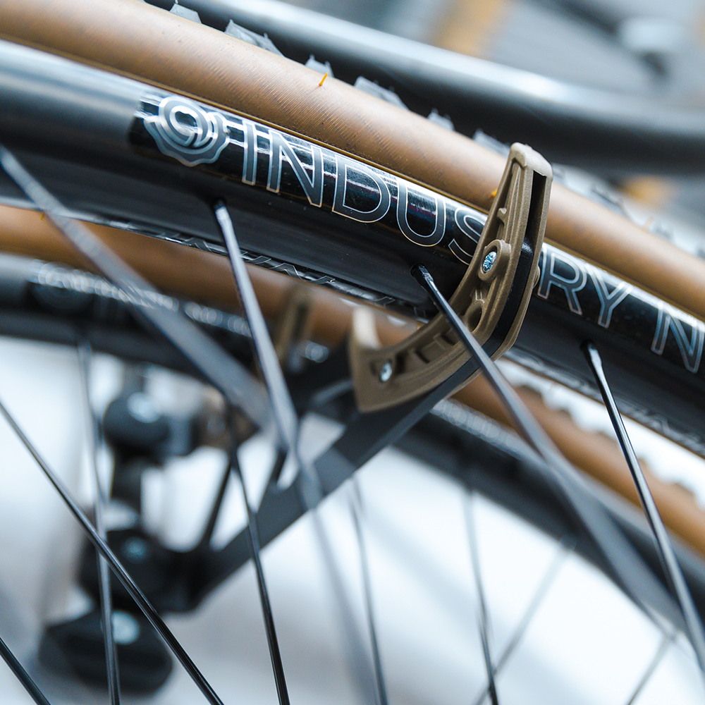 LodeStar Wheel Hanger Set